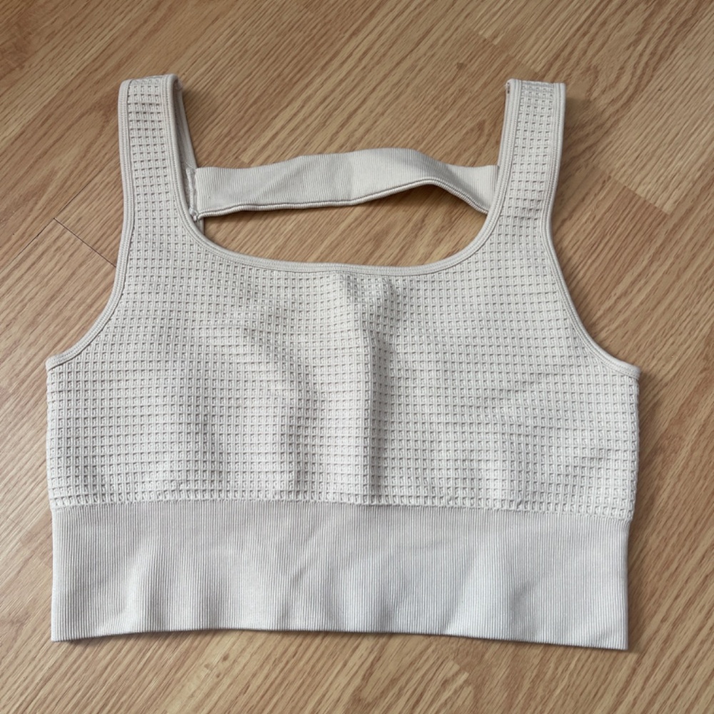 Yogalicious Bundle of Two Cropped Athletic Waffle Knit Work Out Tops Size Large - Picture 5 of 7